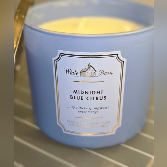 Midnight Blue Citrus Premium LUX Scent 3-wick Candle White Barn Bath&Body Works! - Picture 3 of 4